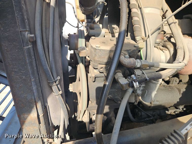 image for item EO7123 1988 Ford LN8000 truck cab and chassis