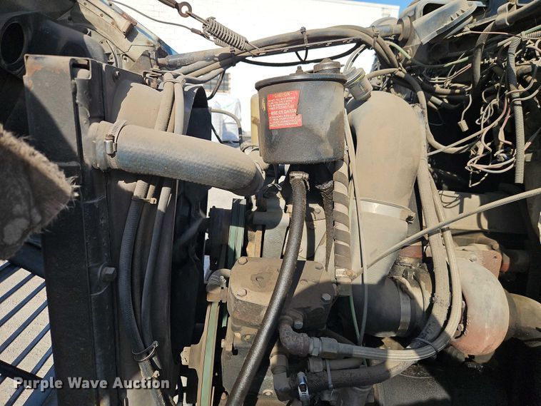 image for item EO7123 1988 Ford LN8000 truck cab and chassis