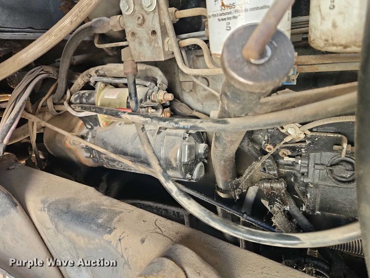 image for item EO7123 1988 Ford LN8000 truck cab and chassis