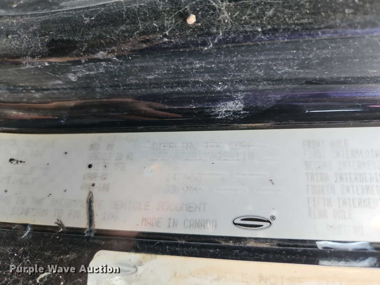 image for item EO7124 2000 Sterling Truck L7500 Series truck cab and chassis