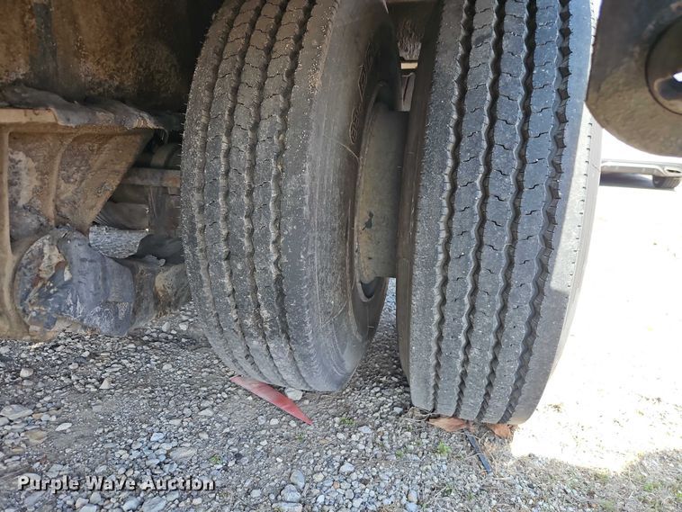 image for item EO7136 1973 Transcraft EDTH-40-56 drop deck equipment trailer