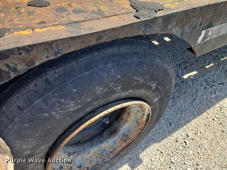 image for item EO7136 1973 Transcraft EDTH-40-56 drop deck equipment trailer