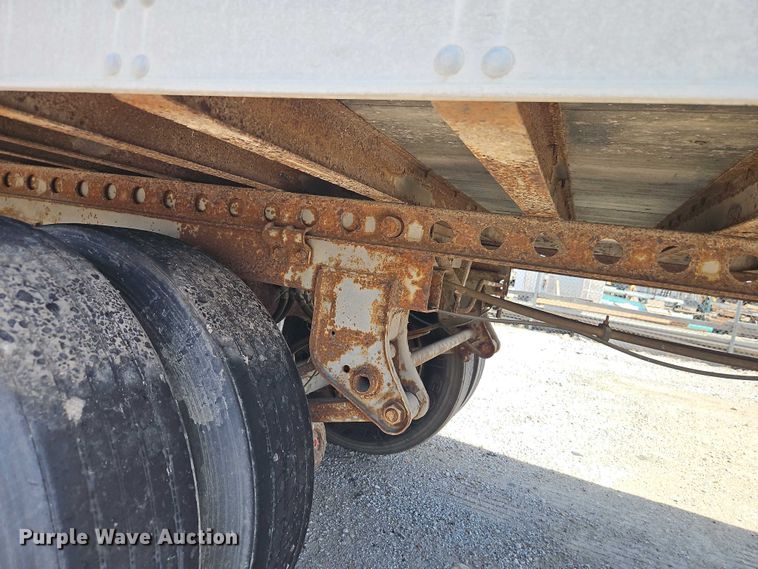 image for item EO7137 1998 Trailmobile dry van trailer