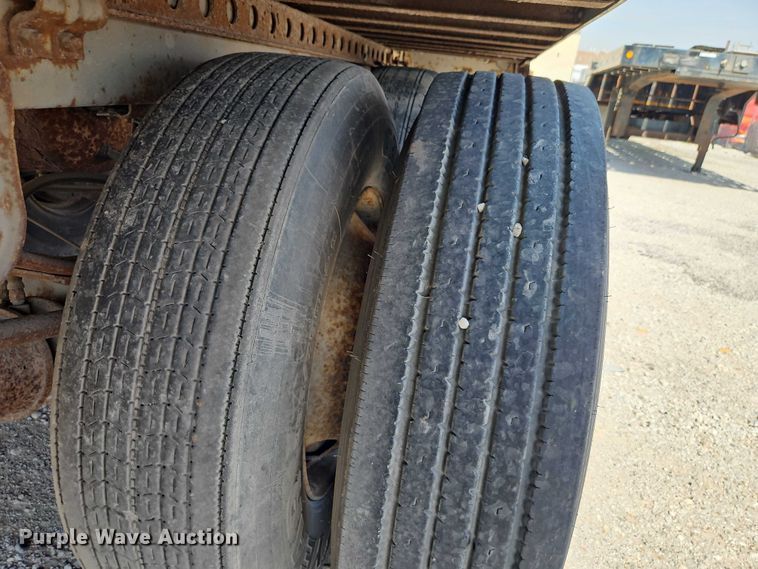 image for item EO7137 1998 Trailmobile dry van trailer