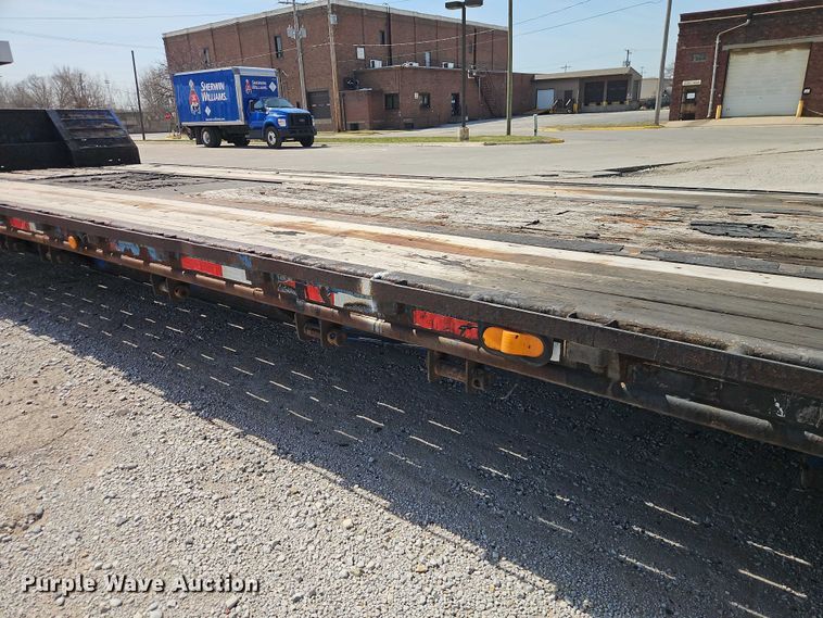 image for item EO7138 2001 Trail King TK70LCS-482 drop deck equipment trailer