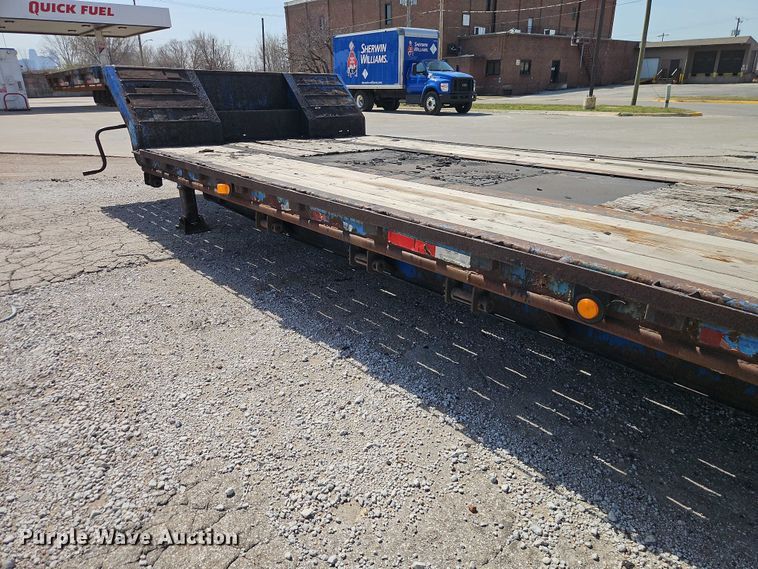 image for item EO7138 2001 Trail King TK70LCS-482 drop deck equipment trailer