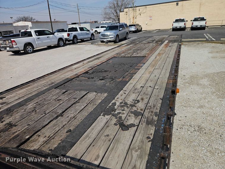 image for item EO7138 2001 Trail King TK70LCS-482 drop deck equipment trailer
