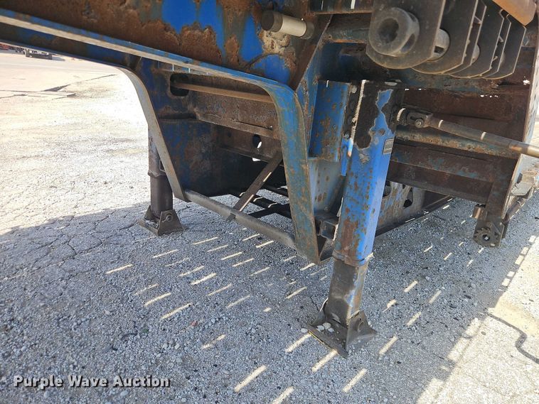 image for item EO7138 2001 Trail King TK70LCS-482 drop deck equipment trailer