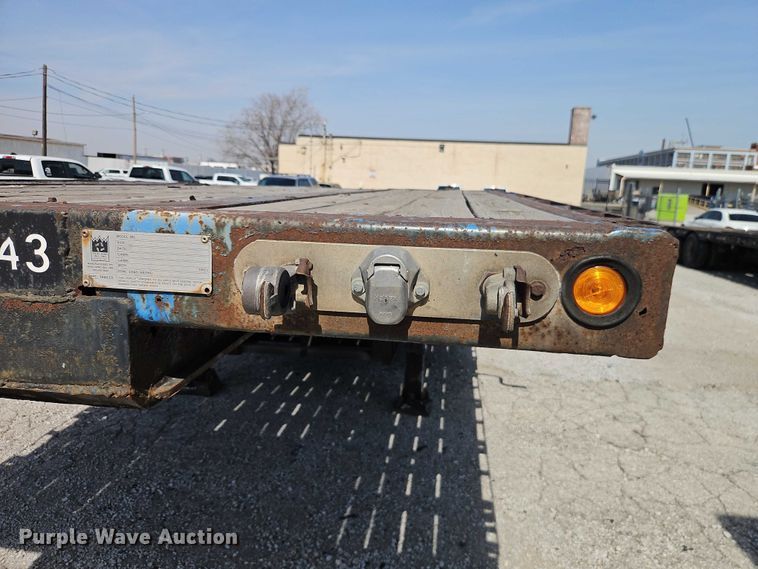 image for item EO7138 2001 Trail King TK70LCS-482 drop deck equipment trailer