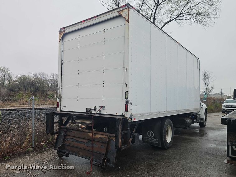 image for item EO7189 2013 Ford F750 box truck