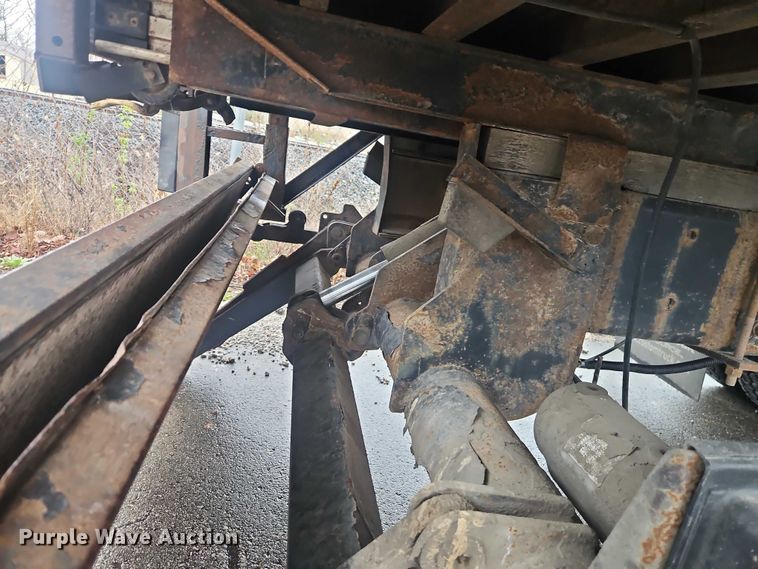 image for item EO7189 2013 Ford F750 box truck