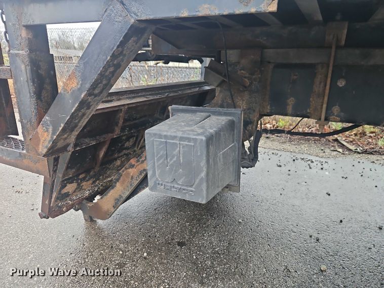 image for item EO7189 2013 Ford F750 box truck