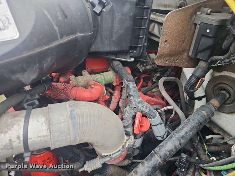 image for item EO7189 2013 Ford F750 box truck