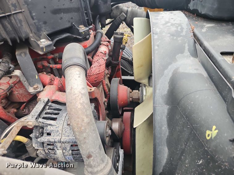 image for item EO7189 2013 Ford F750 box truck