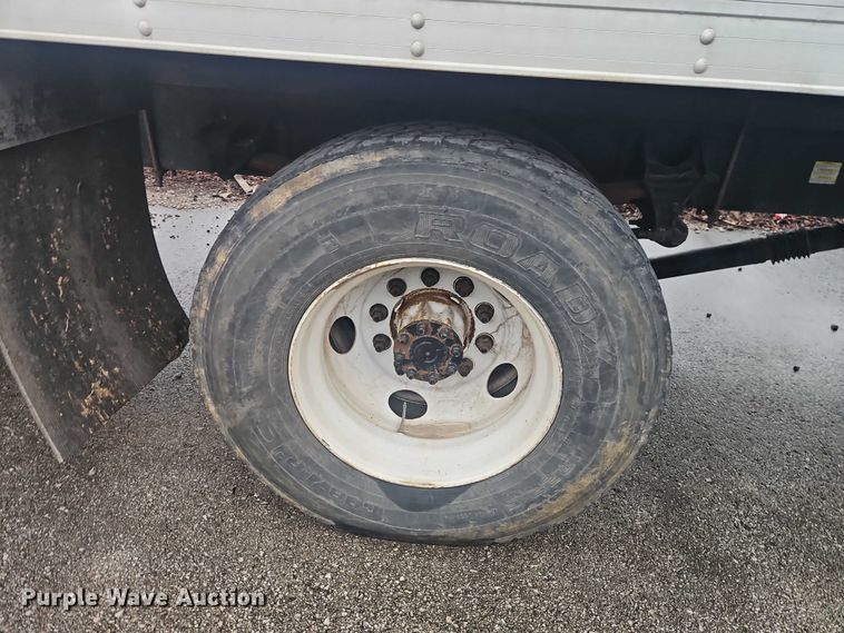 image for item EO7189 2013 Ford F750 box truck