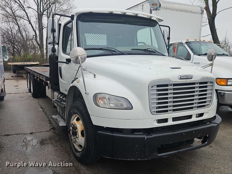 image for item EO7190 2016 Freightliner Business Class M2 flatbed truck