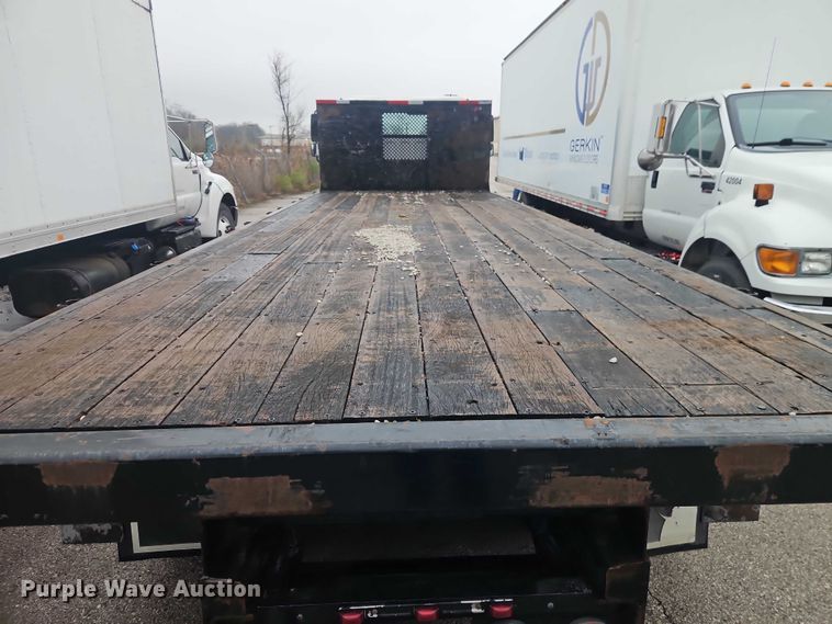 image for item EO7190 2016 Freightliner Business Class M2 flatbed truck