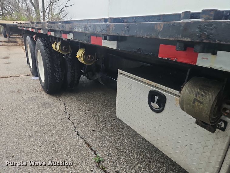 image for item EO7190 2016 Freightliner Business Class M2 flatbed truck