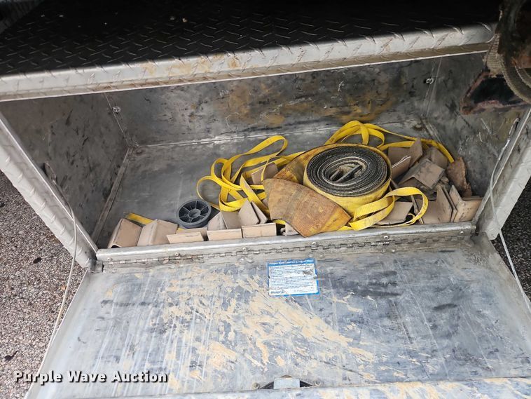 image for item EO7190 2016 Freightliner Business Class M2 flatbed truck