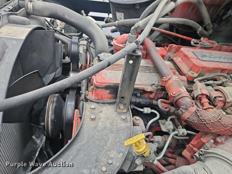 image for item EO7190 2016 Freightliner Business Class M2 flatbed truck