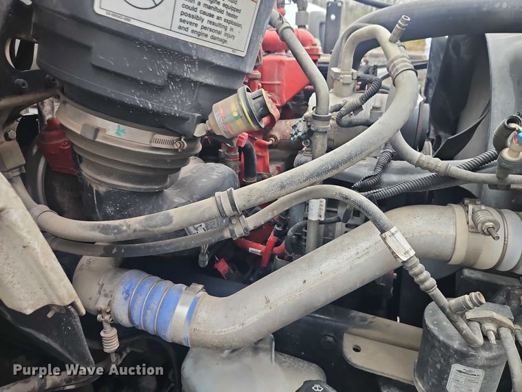 image for item EO7190 2016 Freightliner Business Class M2 flatbed truck