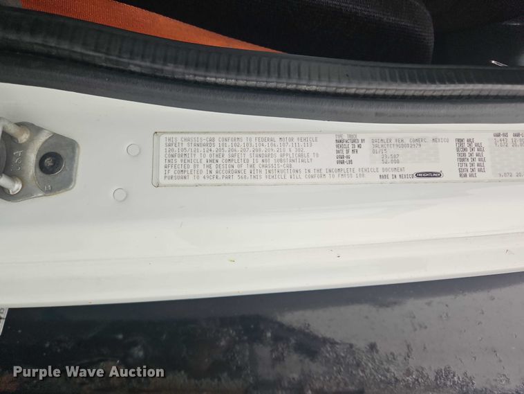 image for item EO7190 2016 Freightliner Business Class M2 flatbed truck