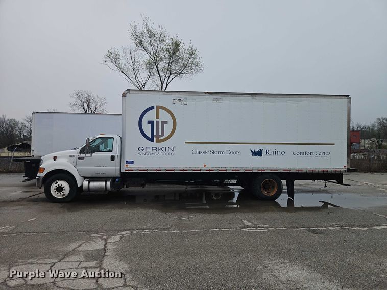 image for item EO7192 2015 Ford F750 Super Duty box truck