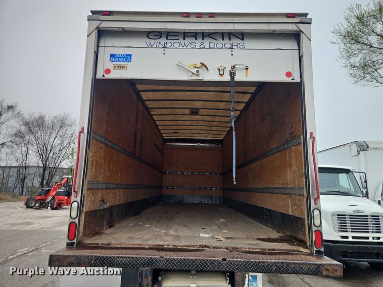 image for item EO7192 2015 Ford F750 Super Duty box truck