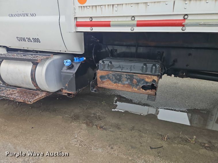 image for item EO7192 2015 Ford F750 Super Duty box truck