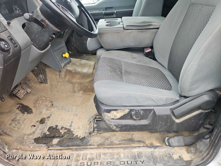 image for item EO7192 2015 Ford F750 Super Duty box truck