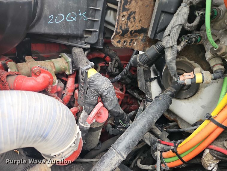 image for item EO7192 2015 Ford F750 Super Duty box truck