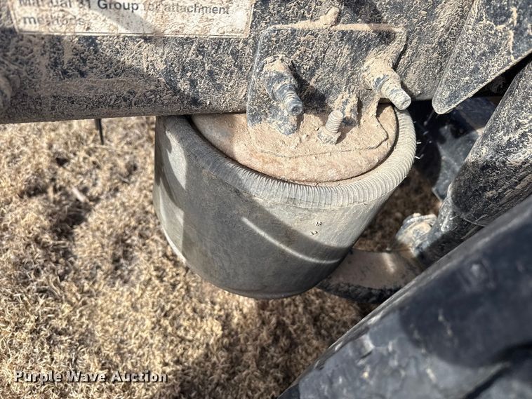 image for item EP2849 2015 Freightliner Cascadia semi truck