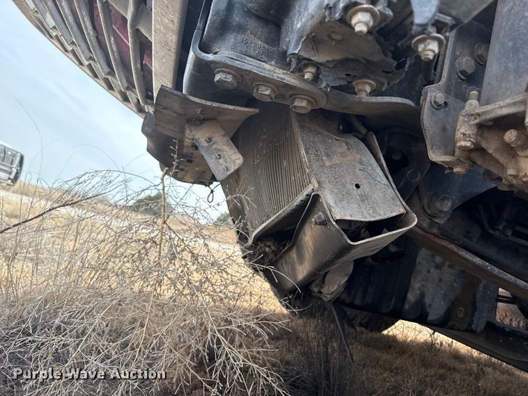 image for item EP2849 2015 Freightliner Cascadia semi truck