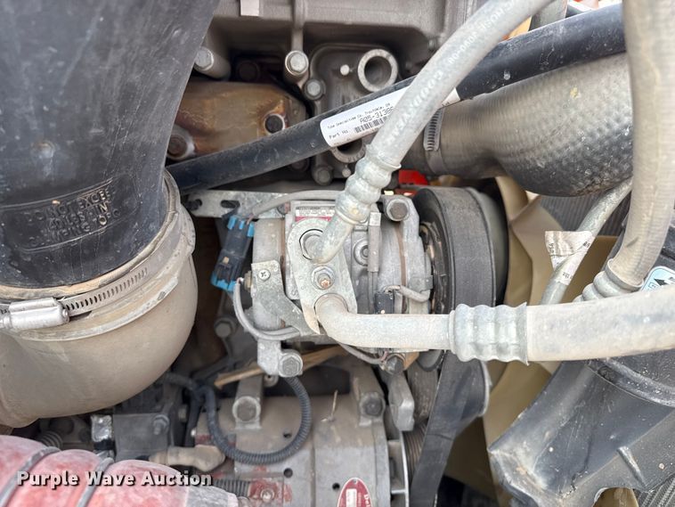 image for item EP2849 2015 Freightliner Cascadia semi truck