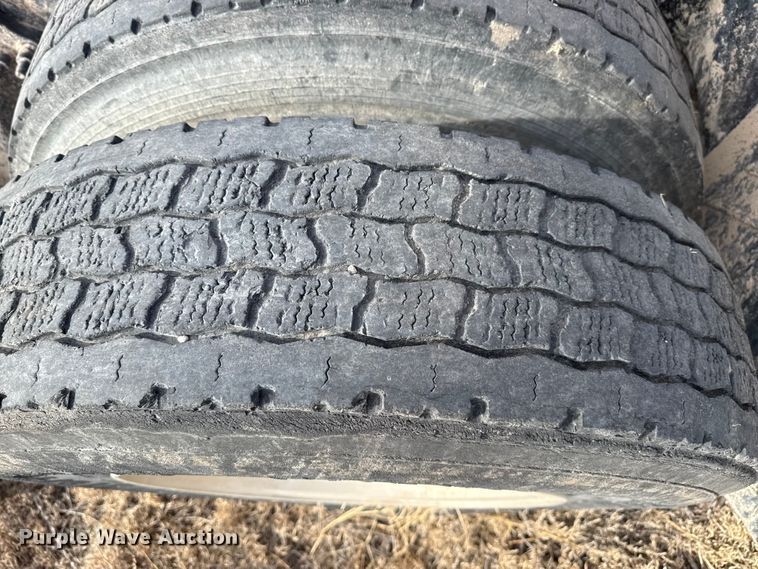 image for item EP2849 2015 Freightliner Cascadia semi truck