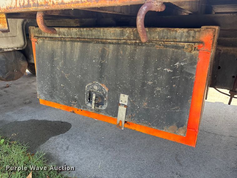 image for item ER7523 1968 Ford 600  