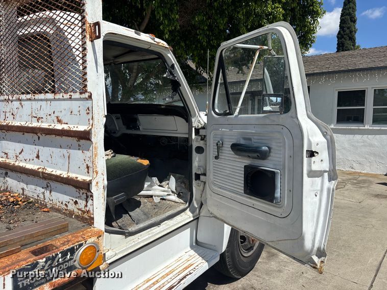 image for item ER7523 1968 Ford 600  