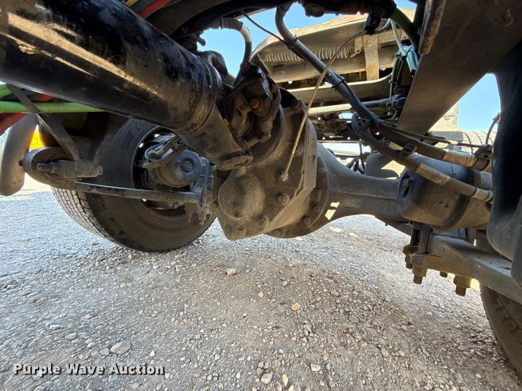 image for item ES5871 2021 Freightliner Cascadia 126 semi truck