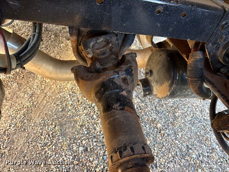 image for item ES8714 2002 Peterbilt 378 semi truck