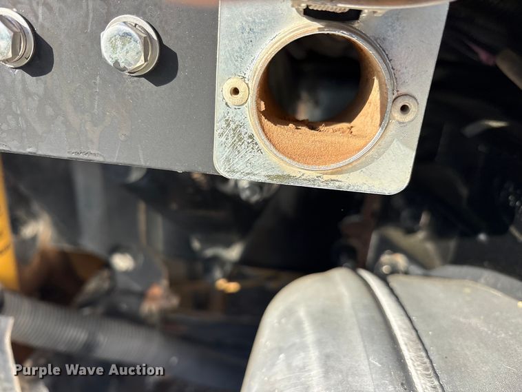 image for item ES8714 2002 Peterbilt 378 semi truck