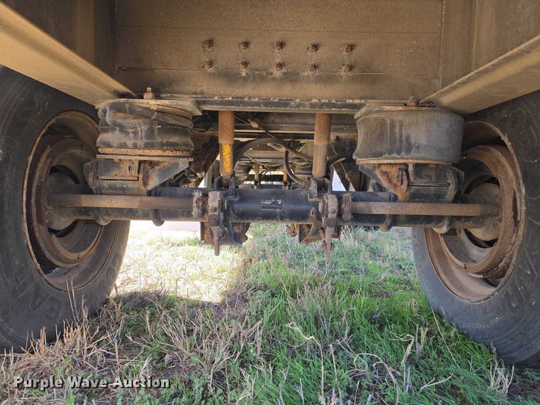 image for item ET1437 Raven's Metal Products 144856 flatbed trailer