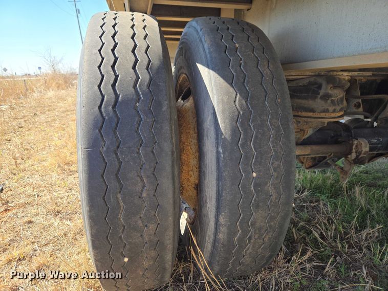 image for item ET1437 Raven's Metal Products 144856 flatbed trailer
