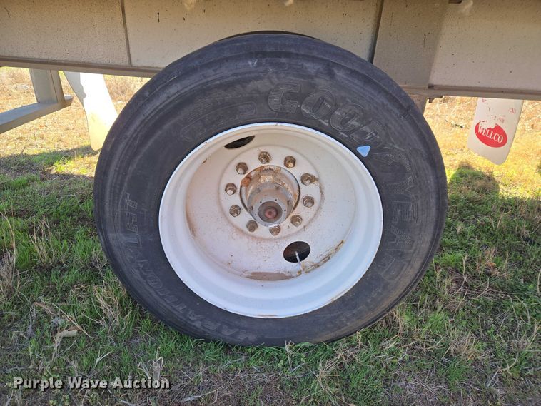 image for item ET1437 Raven's Metal Products 144856 flatbed trailer