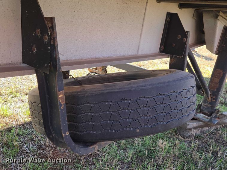 image for item ET1437 Raven's Metal Products 144856 flatbed trailer