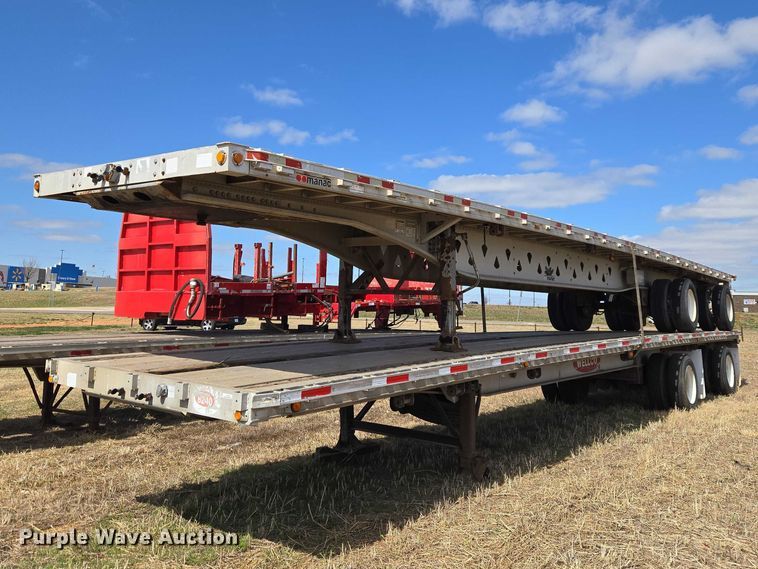 image for item ET1438 2007 Manac flatbed trailer