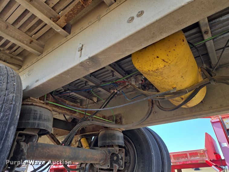 image for item ET1438 2007 Manac flatbed trailer