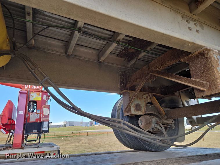 image for item ET1438 2007 Manac flatbed trailer