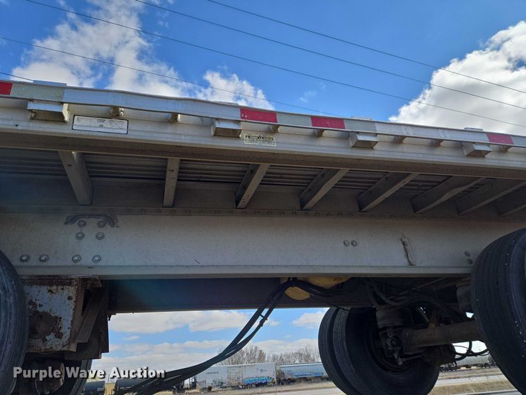 image for item ET1438 2007 Manac flatbed trailer