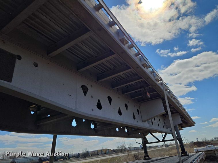 image for item ET1438 2007 Manac flatbed trailer