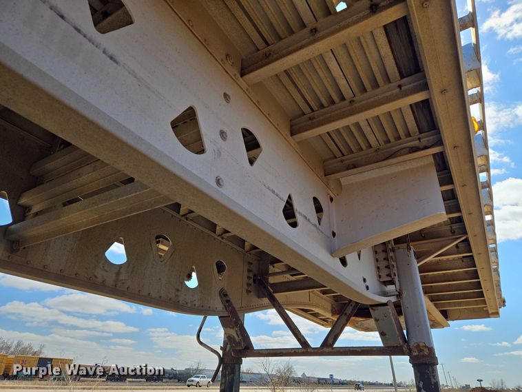 image for item ET1438 2007 Manac flatbed trailer